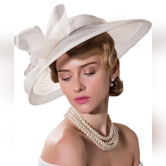 ?Glamourous Bridal Cambric Bowler/Cloche Hat  main image 11